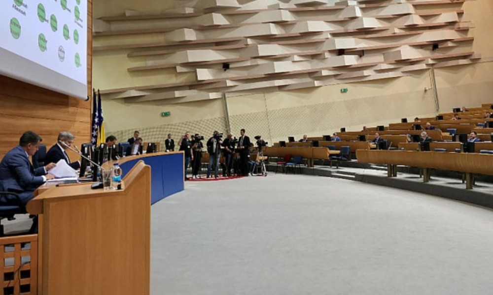 Predstavnički dom: U prvom čitanju usvojen jedan od dva zakona