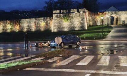 Policija na terenu, motocikl oboren na cesti: Saobraćajka u centru Banjaluke FOTO