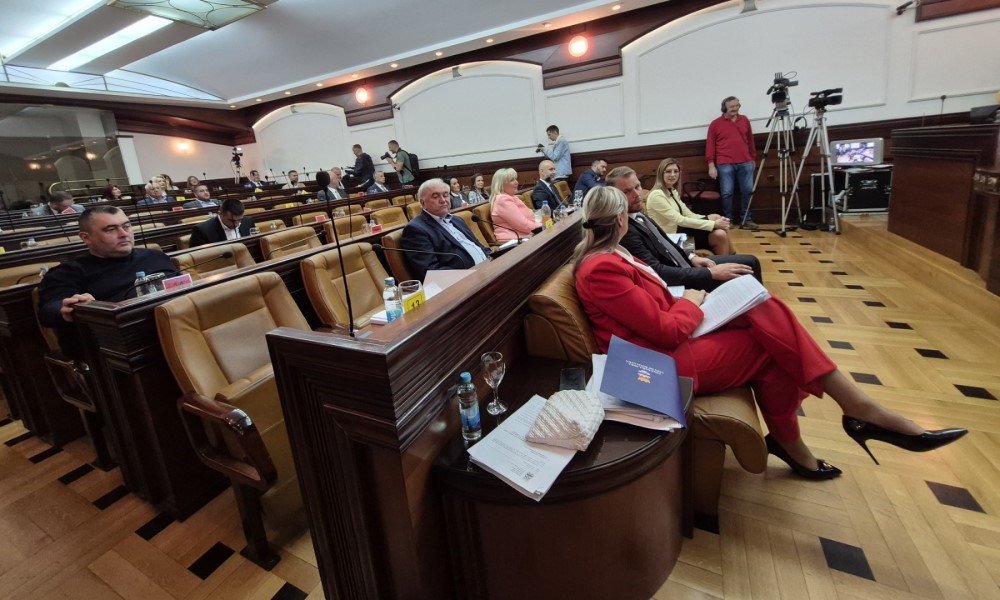 Pet tačaka na dnevnom redu: Počela sjednica banjalučke Skupštine