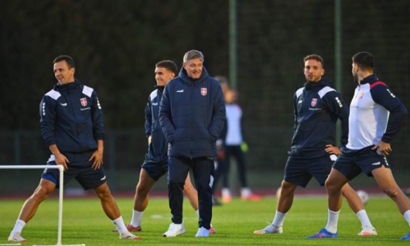 Glavobolje za Piksija: Četvorica fudbalera zakasnila na okupljanje