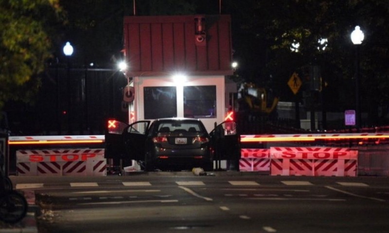 Incident u Vašingtonu: Automobil se zakucao u kapiju Američke tajne službe