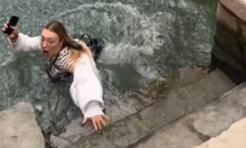 Vjerovala je aplikaciji više nego svojim očima: Turistkinja u Veneciji upala u kanal VIDEO