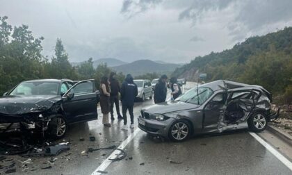 Stravičan sudar tri vozila: Jedna žena poginula, a dvije su povrijeđene