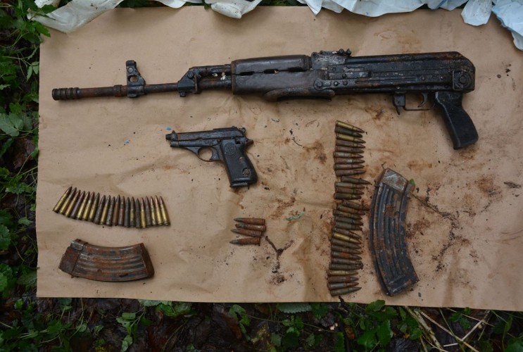 Akcija “Kalibar”: Oduzete puške, pištolj, ručne bombe