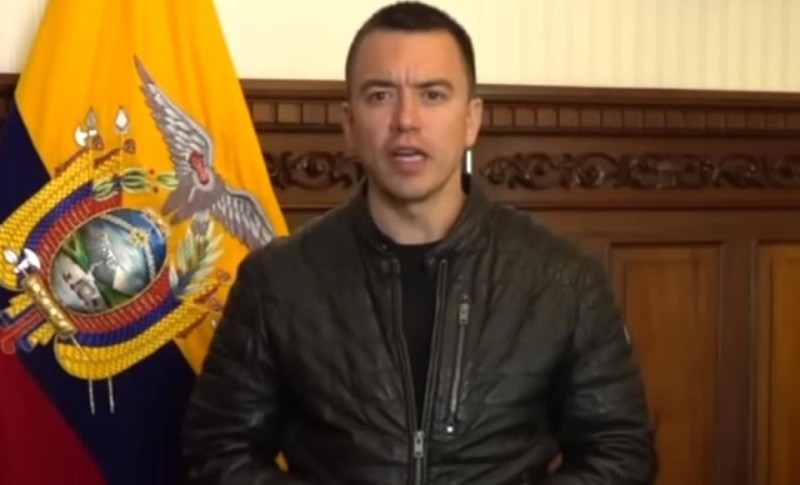 Letjelo kamenje, nađeni tragovi od metaka: Grupa od oko 500 ljudi napala vozilo predsjednika