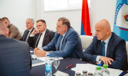 Budućnost Srpske sigurna: Dodik čestitao krsnu slavu MUP-u