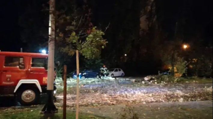 Strašno nevrijeme pogodilo Zagreb: Jak vjetar čupao stabla, poplavljene ulice