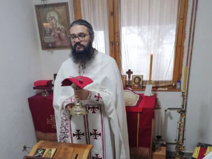 Izgubio bitku sa bolešću: Preminuo sveštenik Ilija Buha, veliki navijač Crvene zvezde