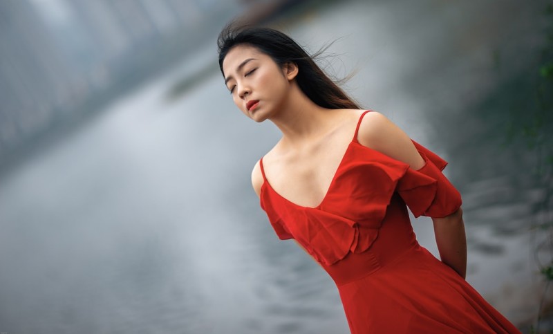 Bivši britanski ministar tvrdi: Kina šalje privlačne žene da izvuku tajne od poslanika