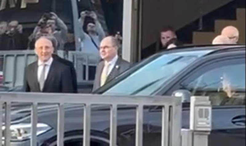 Šmit stigao u Banjaluku: Snimljen ispred zgrade OHR-a VIDEO