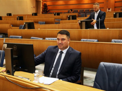 Vujičić pojasnio: SNSD i Srpski klub uložili pet amandmana kojima je popravljen budžet