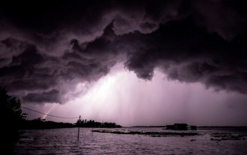 Panika u Grčkoj: Oluja Adel pogodila Atiku