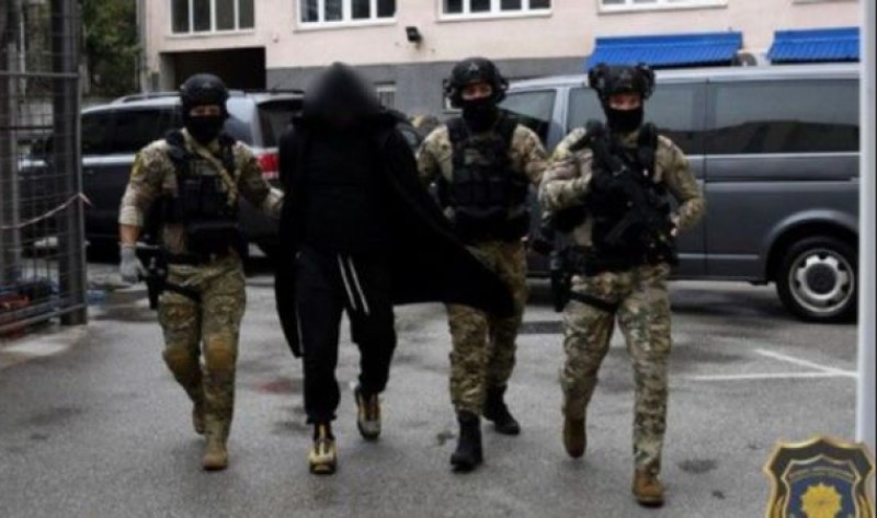 Detalji velike akcije u BiH: “Pale” četiri osobe, pronađeni novac, oružje, palice i bokseri