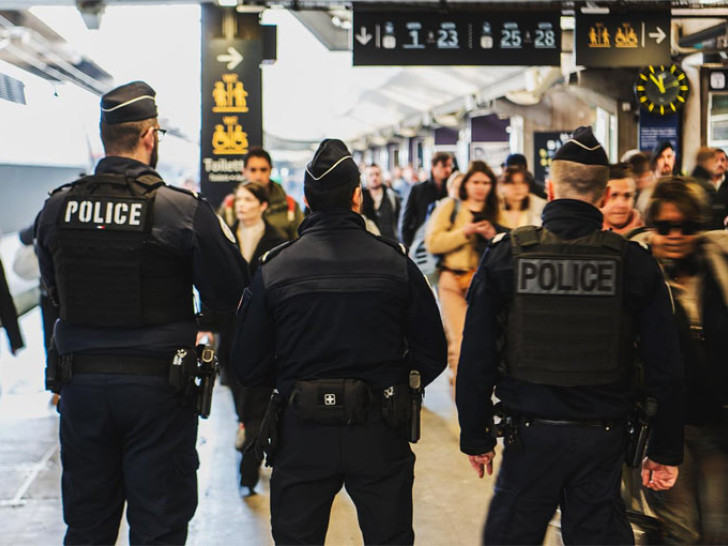 Pas Vigo nanjušio drogu u prtljagu: Muškarac u koferu nosio 11 kilograma ekstazija