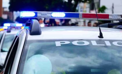 Strašno! Policajac umjesto na mjesto ubistva otišao do bankomata, pa u piceriju