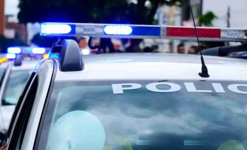 Strašno! Policajac umjesto na mjesto ubistva otišao do bankomata, pa u piceriju
