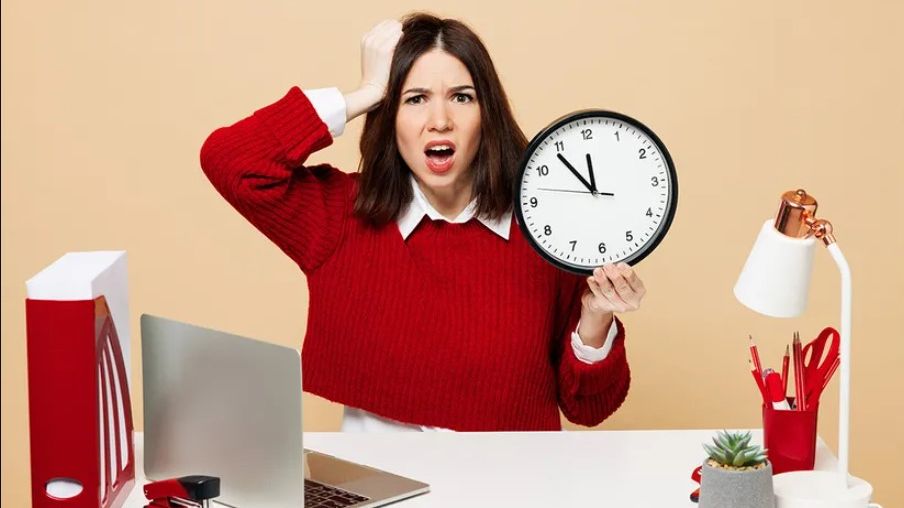 Dilema oko pomjeranja sata: Evo da li morate raditi sat duže ako ste noćna smjena