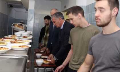 Karan u menzi ručao sa studentima: Cilj da Srpska ima mlade obrazovane ljude