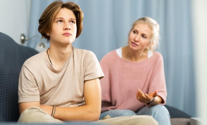 Ah taj pubertet! Evo kako da razgovarate sa tinejdžerom, a da ne postanete negativci