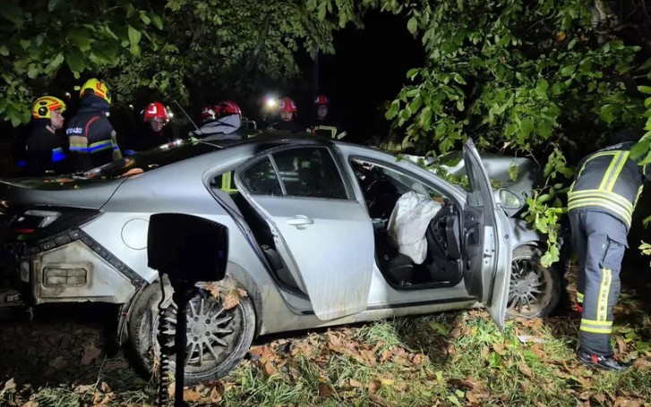 Teška saobraćajna nesreća: Poginula jedna osoba