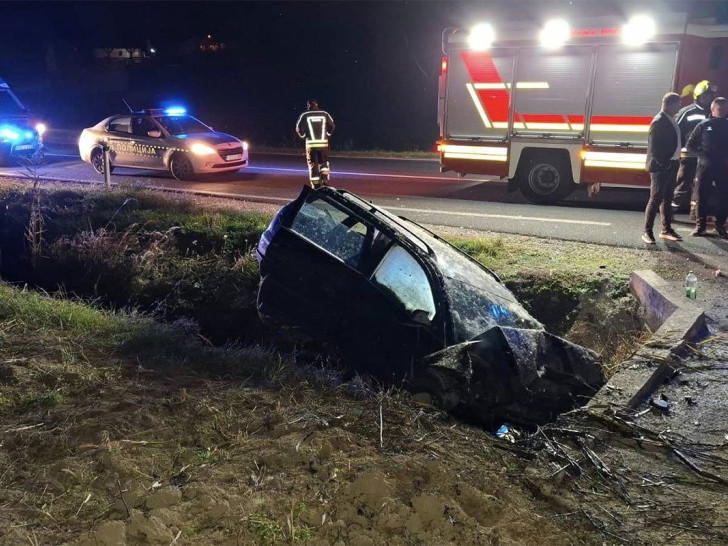 Teška saobraćajna nesreća u Potkozarju, povrijeđena jedna osoba