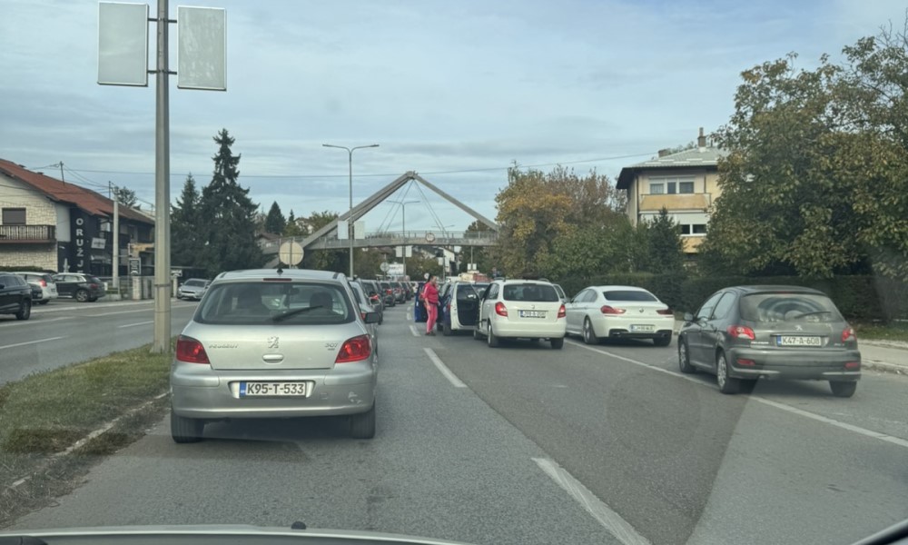 Saobraćajka na Zapadnom tranzitu: Zbog zastoja stvorena gužva