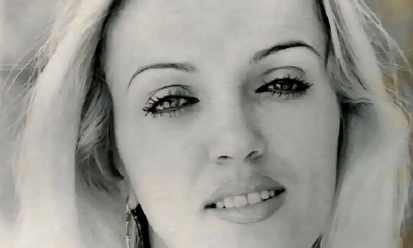 Danas jedna od najbogatijih pjevačica: Mnogi ne mogu prepoznati folkerku