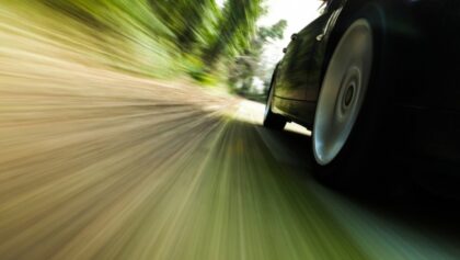 Zaustavljen bahati vozač: Jurio 191 kilometar na čas gdje je ograničenje 80