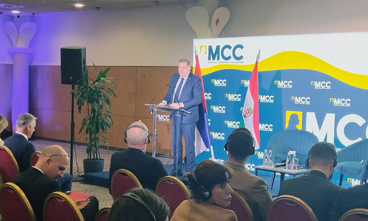 Za ovu parolu je pobrao aplauz: Dodik na predavanju u Budimpešti