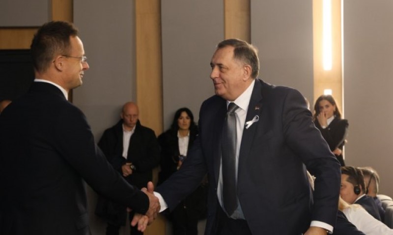 Dodik povodom uručenja počasne titule Sijartu: Srpska i Mađarska pišu najbolje stranice saradnje