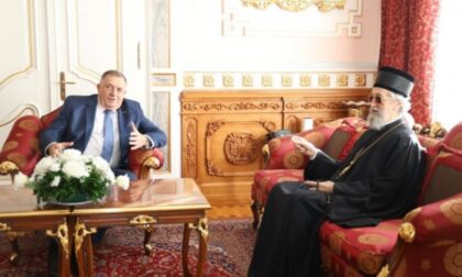 Dodik se sastao sa mitropolitom Јefremom: Neće nas uspjeti zavaditi sa Srbijom FOTO