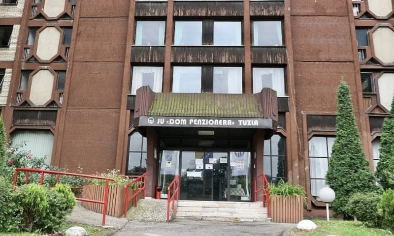 Preminula još jedna žrtva požara u Tuzli: Broj stradalih porastao na 18