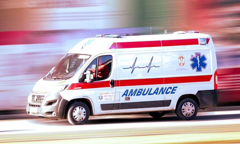 Povrijeđeno osam osoba! Sudar autobusa i kombija na raskrsnici u Nišu