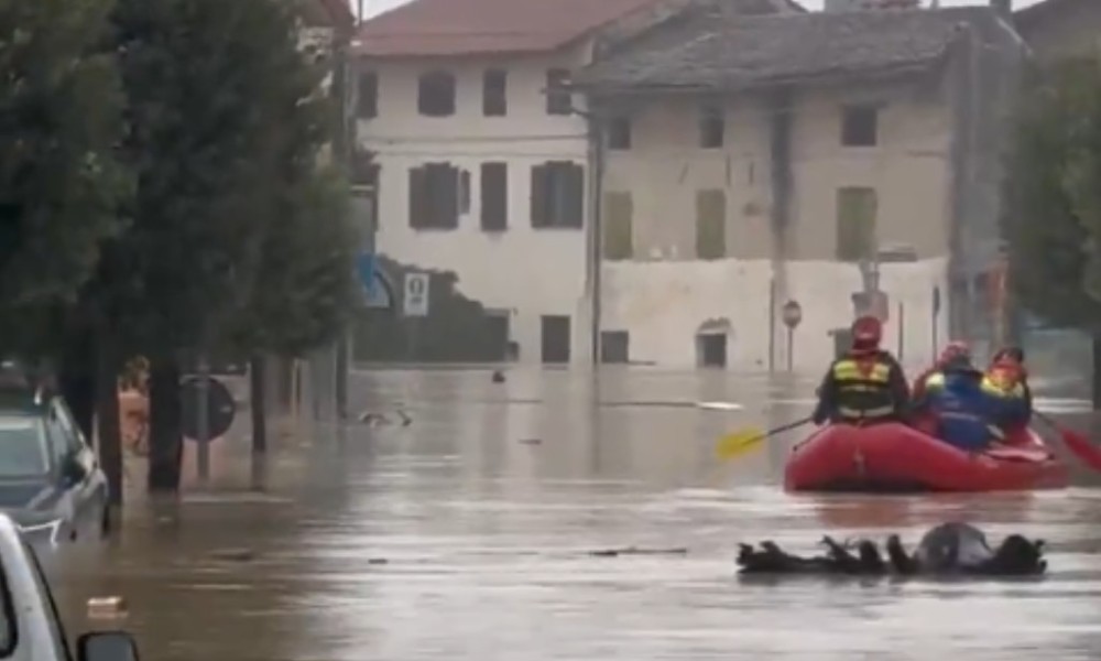 Nevrijeme napravilo haos u Italiji: Srušila se trospratnica, dvije osobe nestale VIDEO