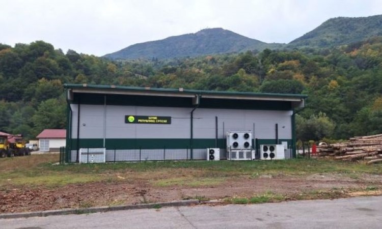 Skupocjena oprema skuplja prašinu: Uloženo 900 hiljada marka u fabriku koja nikad nije proradila