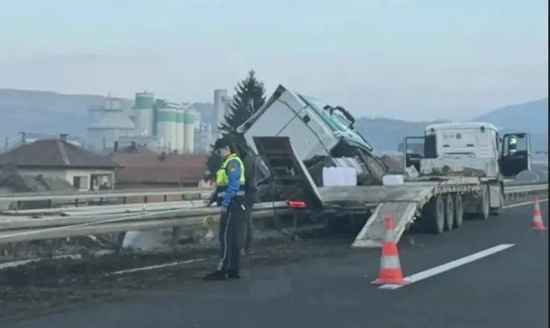 Na sreću nema povrijeđenih: Nesvakidašnja nesreća na autoputu