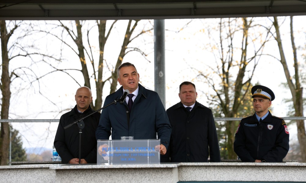 Minić na promociji kadeta: Vlada i Srpska vjeruju u MUP
