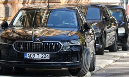 Još nisu promijenjene: Službena vozila Predsjedništva BiH i dalje na ljetnim gumama