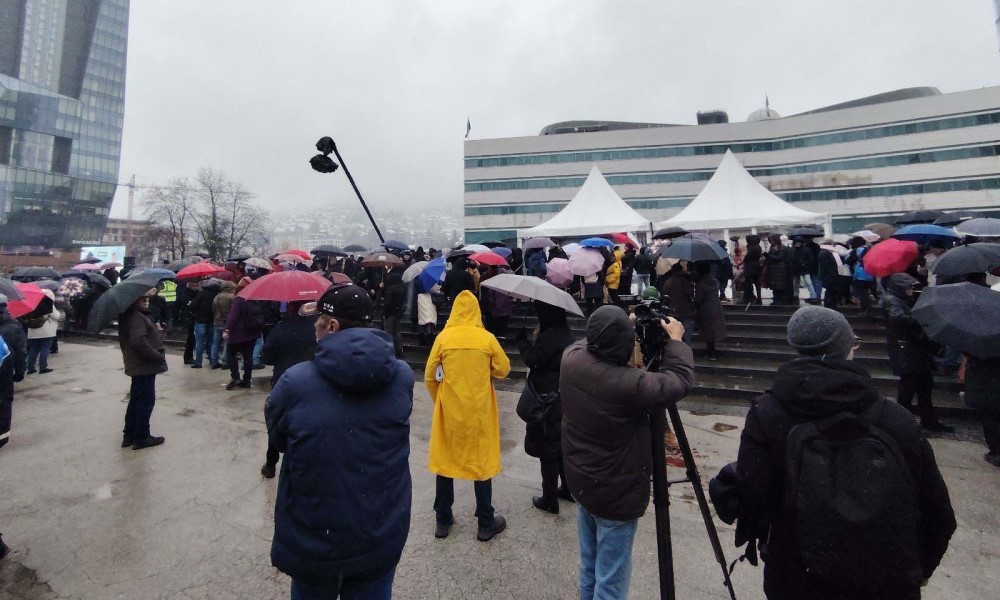 Zbog katastrofalnog stanja: Radnici BHRT-a danas izašli na protest