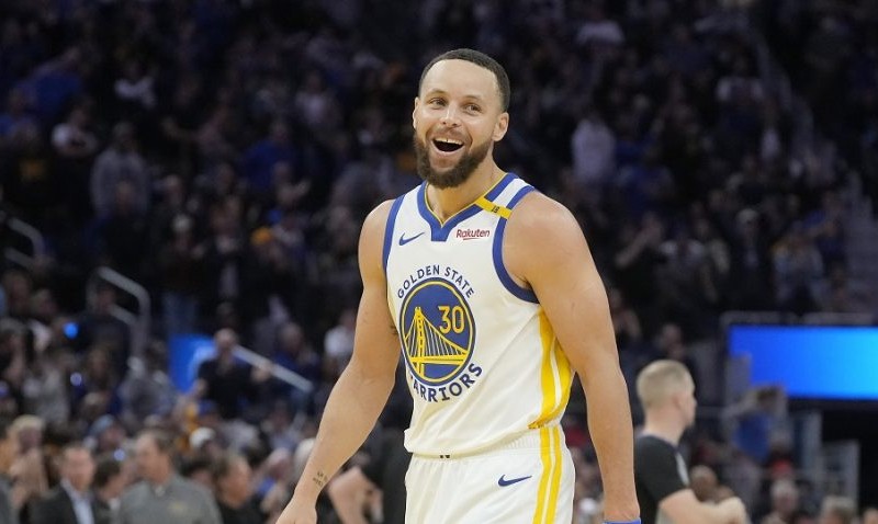 Poraz Variorsa: Kari pretekao Džordana i ušao u NBA istoriju