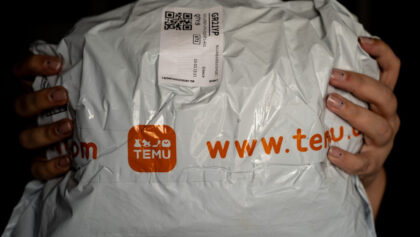 Porez i na „sitnu“ dostavu: EU sljedeće godine uvodi carine na pakete manje vrijednosti od 150 evra