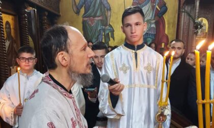 Vladika Dimitrije služio liturgiju: Ugledajmo se na mitrovdanske junake