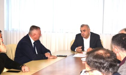 Stevanović i Višković na sastanku: Povezivanje sa Srbijom jedan od ključnih prioriteta