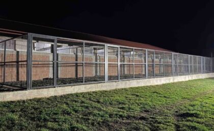 Korak ka boljim uslovima za pse: Azil na Manjači dobio sedam novih boksova