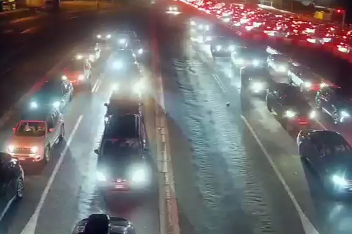 Gužva na granici: Teretnjaci na Batrovcimana čekaju šest sati