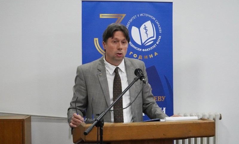 Otkriveno da studentica boluje od tifusa: Oglasio se dekan fakulteta u Foči