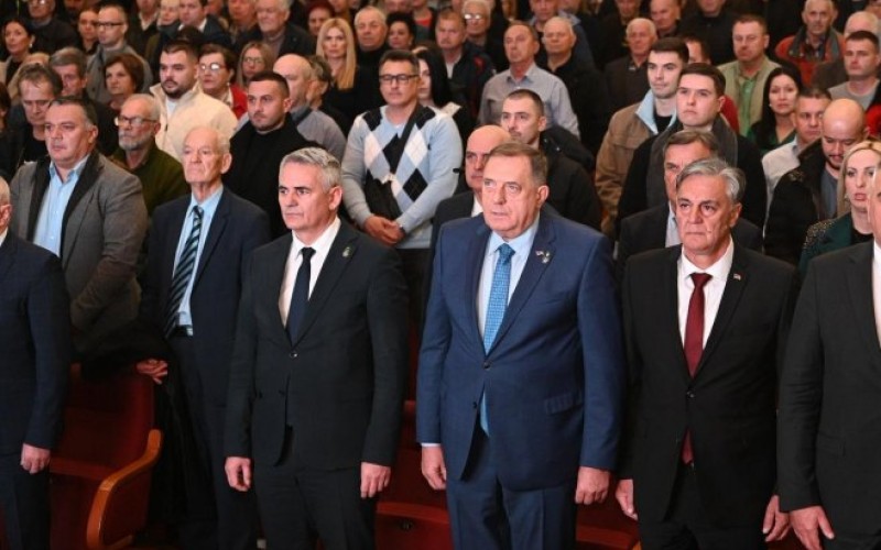 Dodik u Brčkom: Izbori su prilika da srpski narod pobijedi globaliste