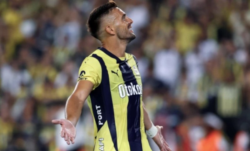 Dušan Tadić kao nekada: Razbili mu glavu, on postigao dva gola i asistirao VIDEO