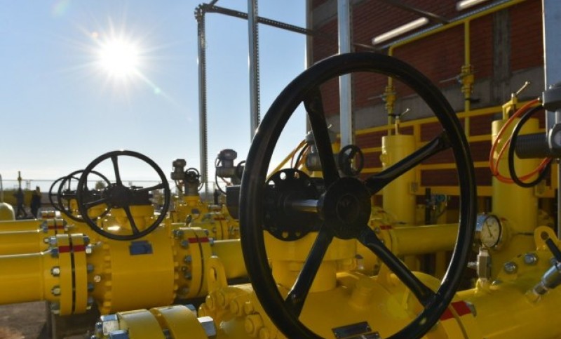 Gasprom upozorava: Evropa rekordnom brzinom prazni skladišta gasa, rastu rizici pred zimu