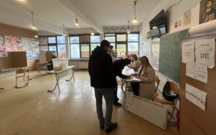 Prvi preliminarni podaci: Karan u značajnoj prednosti u Bratuncu